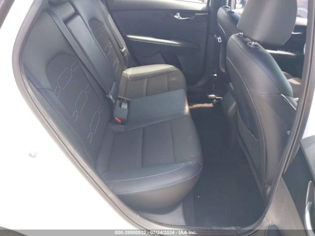 3KPF34AD2ME333646 KIA Forte Gt-line