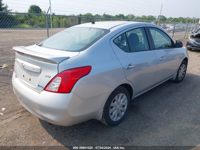 Nissan Versa 1.6 Sv 2014 3N1CN7AP2EL823111 Image 4