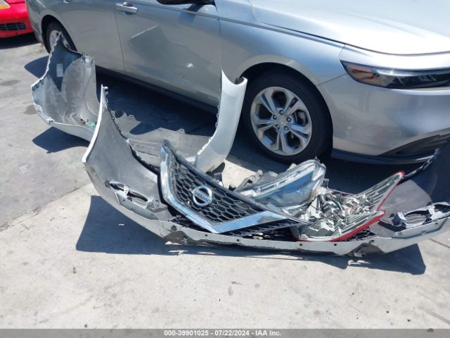 3N1AB7AP0HY305795 Nissan SENTRA SV
