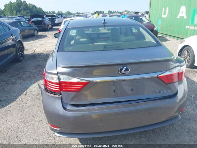 JTHBW1GG3E2076211 Lexus ES 300H