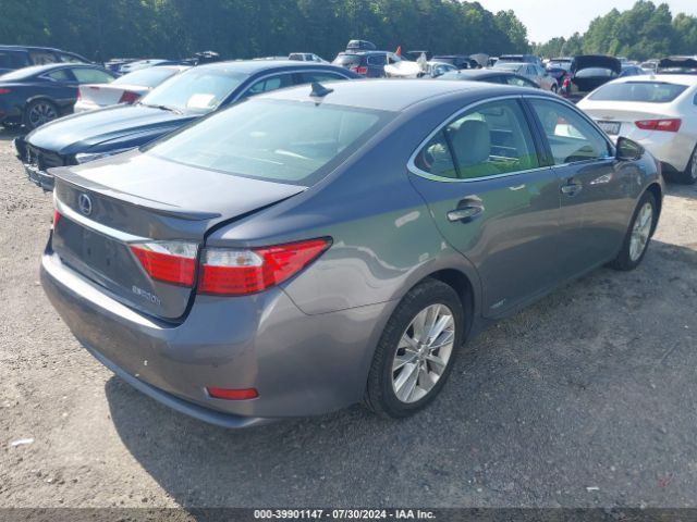 JTHBW1GG3E2076211 Lexus ES 300H