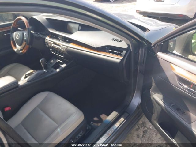 JTHBW1GG3E2076211 Lexus ES 300H