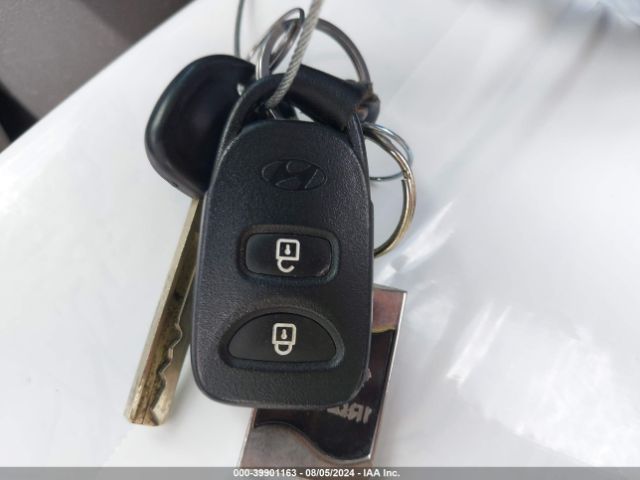 KMHCT4AEXHU225645 Hyundai Accent Value Edition