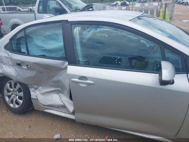 Toyota COROLLA LE 2021 5YFEPMAE8MP233915 Image 14