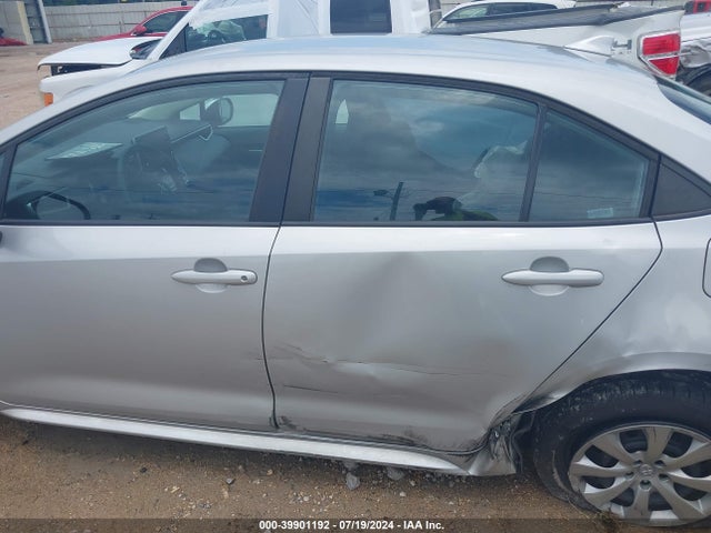 Toyota COROLLA LE 2021 5YFEPMAE8MP233915 Image 15