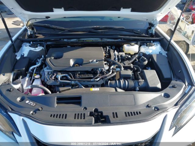 58ABA1C18RU038571 Lexus Es 300h F Sport Handling
