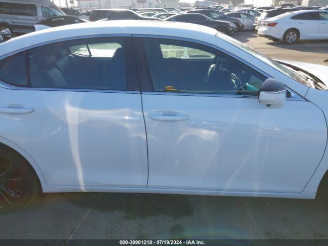 58ABA1C18RU038571 Lexus Es 300h F Sport Handling
