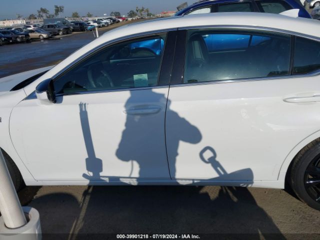 58ABA1C18RU038571 Lexus Es 300h F Sport Handling