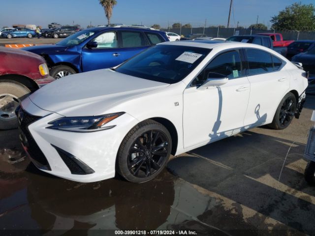58ABA1C18RU038571 Lexus Es 300h F Sport Handling