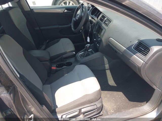 3VW2B7AJ2HM352506 Volkswagen Jetta 1.4t S