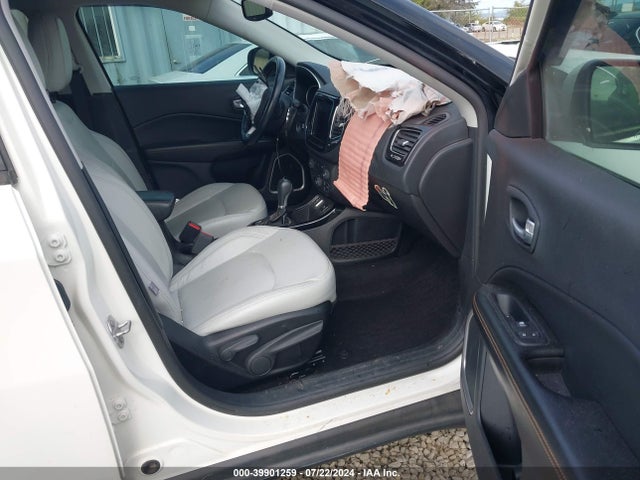 3C4NJCCB3LT150595 Jeep Compass Limited Fwd