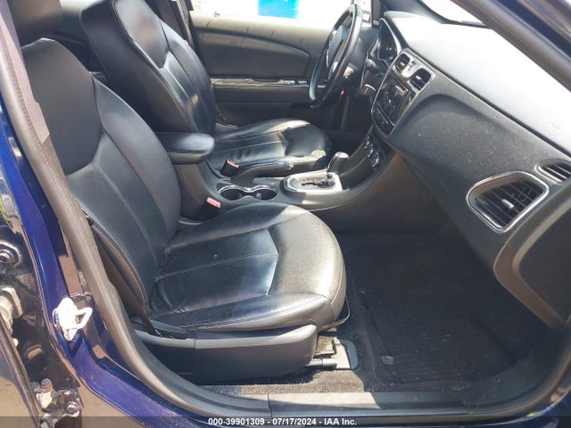 Chrysler 200 Limited 2014 1C3CCBCG2EN192433 Image 5