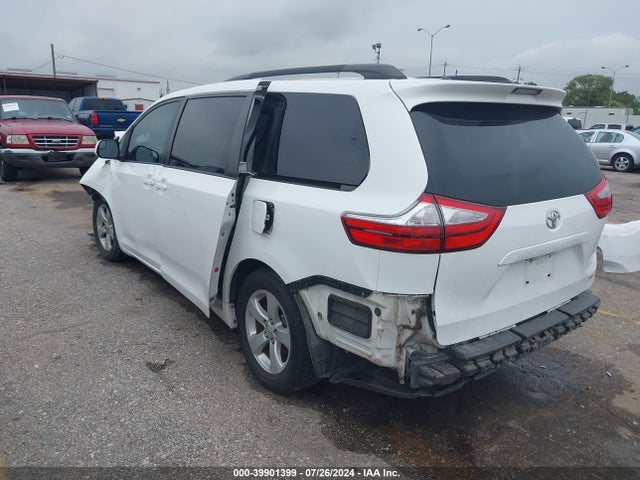Toyota Sienna Le 8 Passenger 2016 5TDKK3DCXGS720907 Image 3