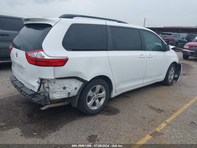 Toyota Sienna Le 8 Passenger 2016 5TDKK3DCXGS720907 Image 4