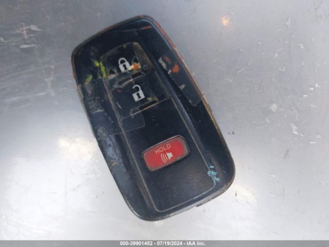 JTDKARFU8G3018842 Toyota Prius Four Touring