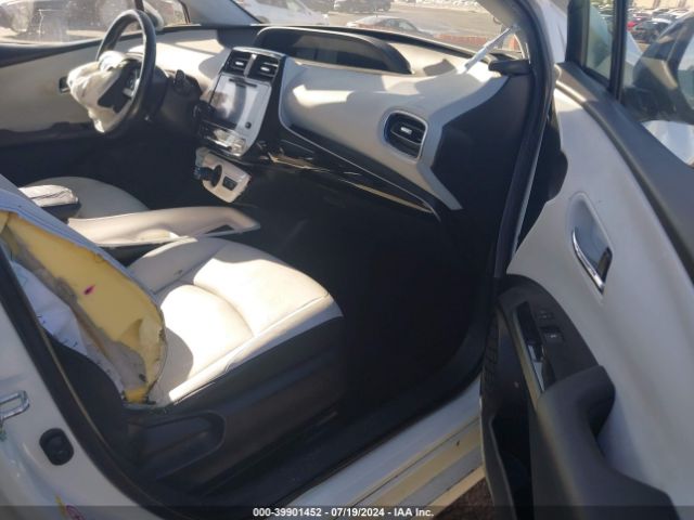 JTDKARFU8G3018842 Toyota Prius Four Touring