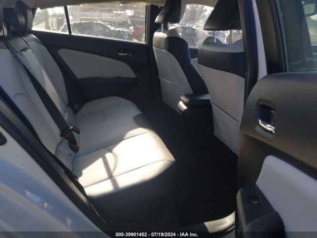 JTDKARFU8G3018842 Toyota Prius Four Touring