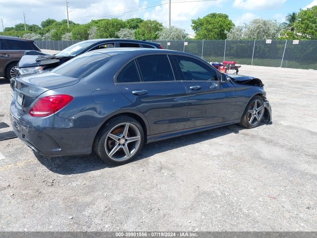 55SWF6GB0FU006246 Mercedes-Benz C 400 4matic