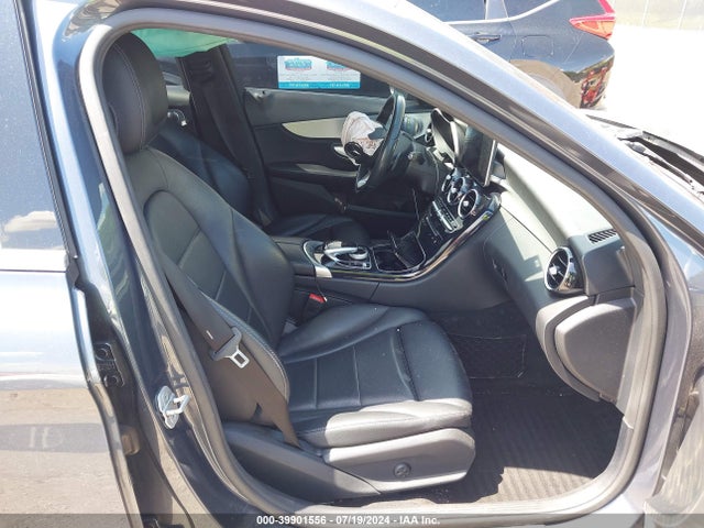 55SWF6GB0FU006246 Mercedes-Benz C 400 4matic