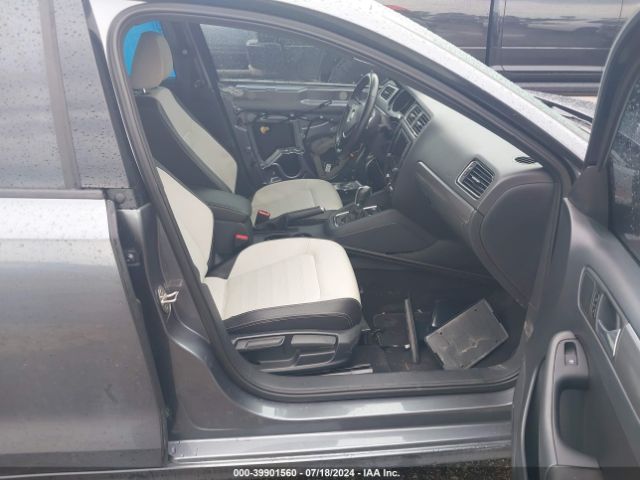 3VWD17AJ6GM215711 Volkswagen Jetta 1.8t Sport