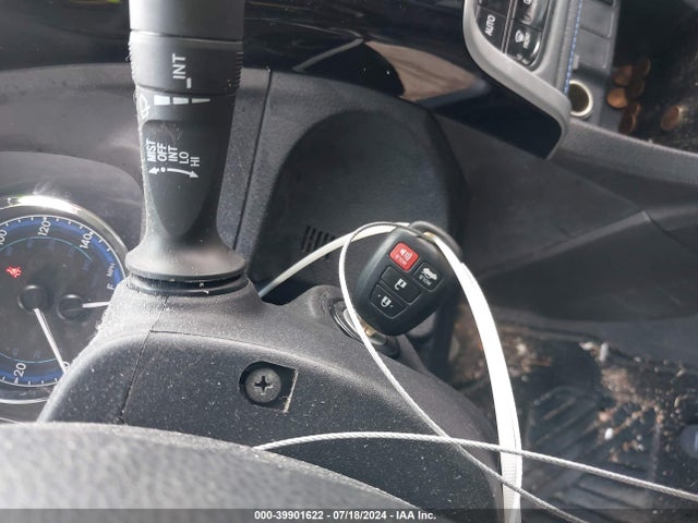 Toyota COROLLA SE 2017 5YFBURHE5HP663132 Image 11