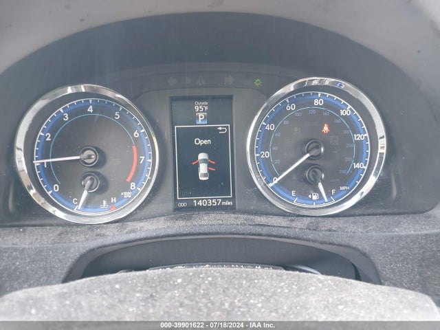 Toyota COROLLA SE 2017 5YFBURHE5HP663132 Image 7