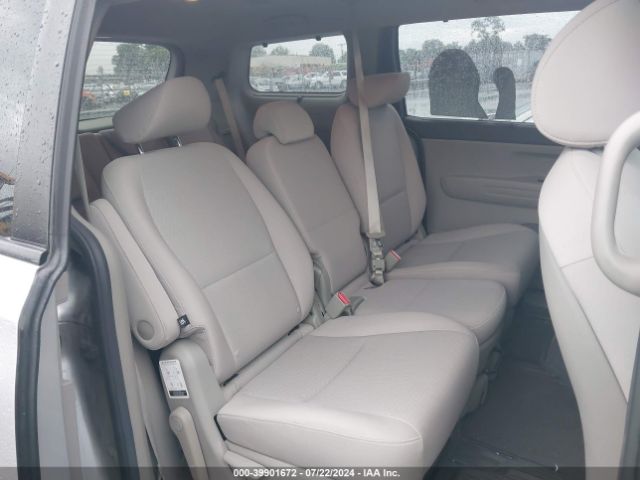 KNDMB5C12G6198052 KIA SEDONA LX