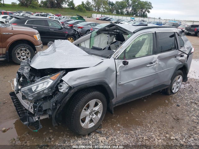 Toyota Rav4 Xle 2019 JTMP1RFV3KD501995 Image 2