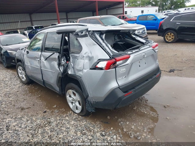 Toyota Rav4 Xle 2019 JTMP1RFV3KD501995 Image 3