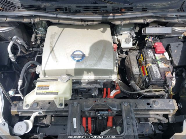 1N4AZ0CP0FC330012 Nissan LEAF S