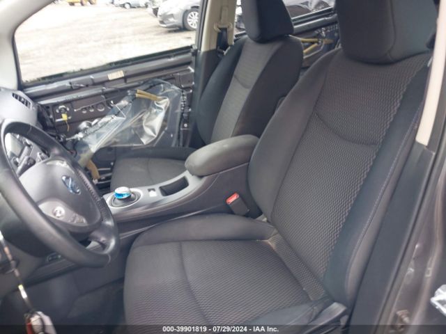 1N4AZ0CP0FC330012 Nissan LEAF S