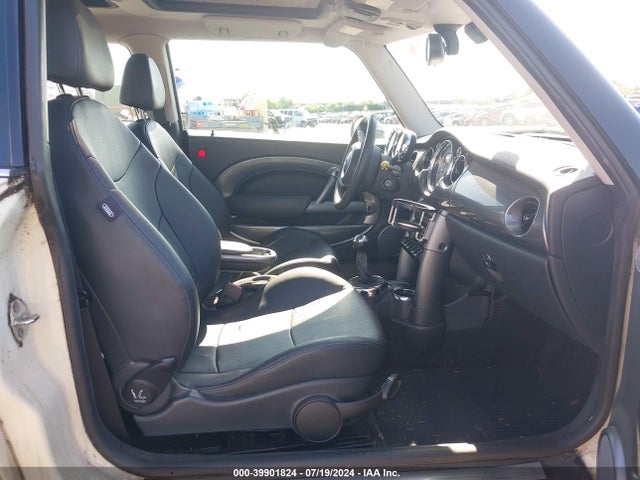 2006 MINI COOPER WMWRC33566TK72130 Photo 4
