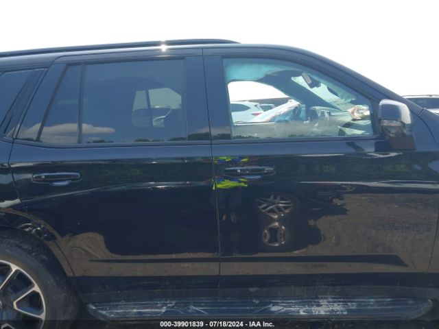 1GNSKRKD1NR292517 Chevrolet Tahoe 4wd Rst