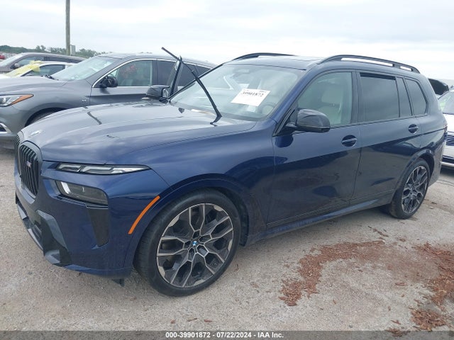 5UX33EM09S9W70512 BMW X7 M60i