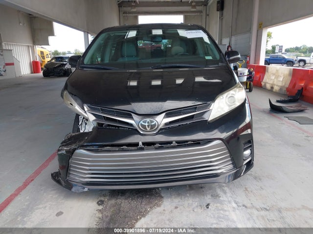 Toyota Sienna Xle 8 Passenger 2018 5TDYZ3DC0JS916383 Image 13
