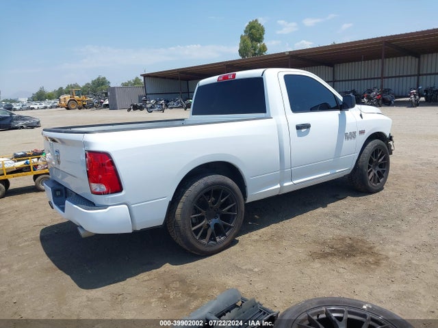 3C6JR6AT4MG513055 RAM 1500