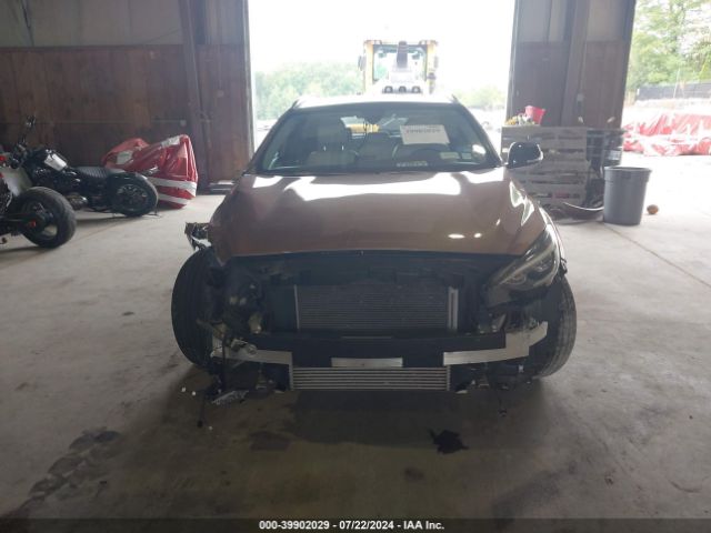 SJKCH5CR3JA044175 Infiniti Qx30 Premium