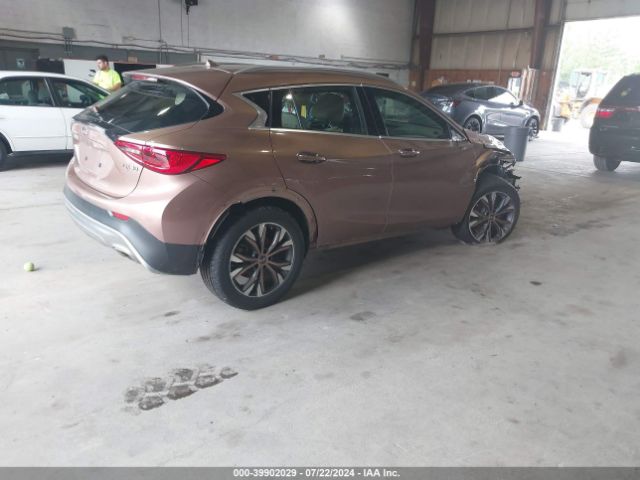 SJKCH5CR3JA044175 Infiniti Qx30 Premium