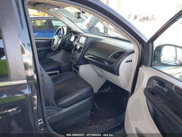 2C4RC1BG1GR174187 Chrysler Town & Country Touring