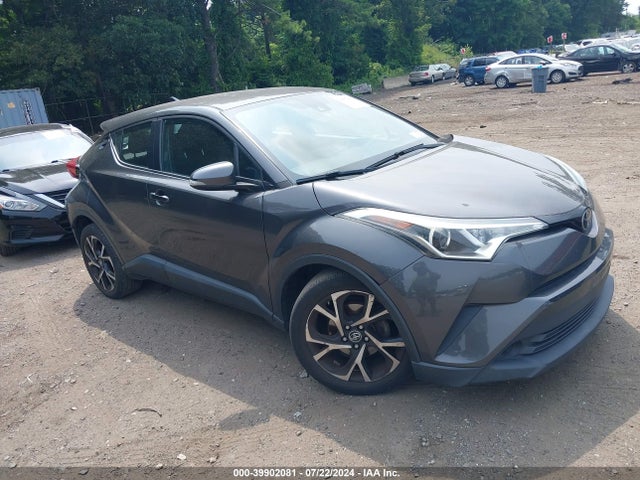 Toyota C-HR XLE 2018 NMTKHMBX6JR019197 zdjęcie główne
