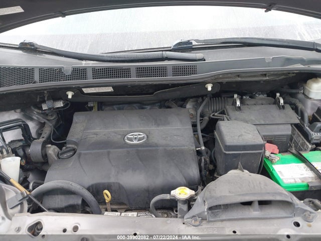 Toyota Sienna Xle 7 Passenger 2014 5TDDK3DC9ES079884 Image 10