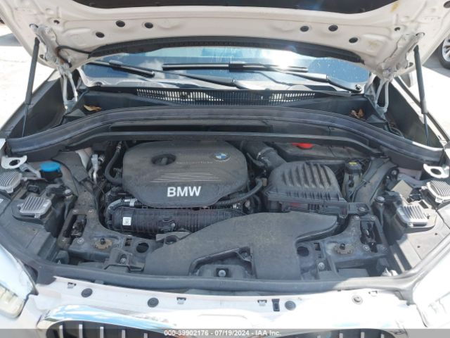 2017 BMW X1 WBXHT3C33H5F87302 Photo 9