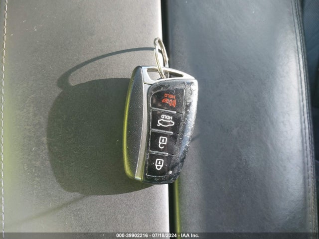 Hyundai Genesis 3.8 2015 KMHGN4JE9FU019533 Image 11