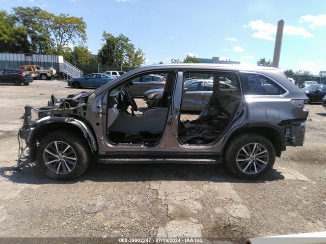 Toyota Highlander Xle 2018 5TDJZRFH6JS551382 Image 13