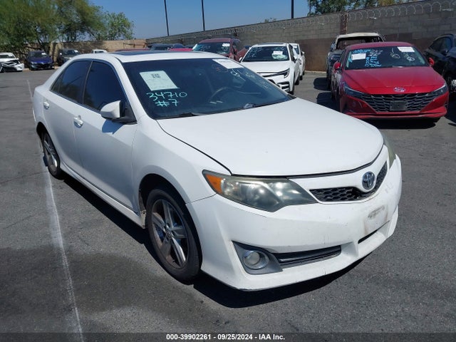 2014 4T1BF1FK1EU809010 main image