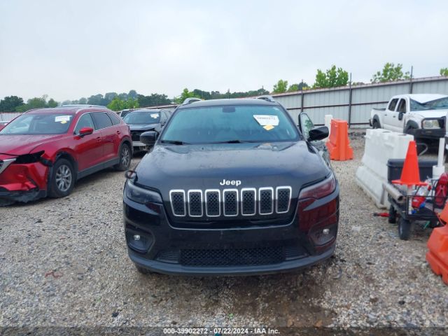 1C4PJMCBXKD413782 Jeep Cherokee Latitude 4x4