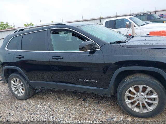 1C4PJMCBXKD413782 Jeep Cherokee Latitude 4x4