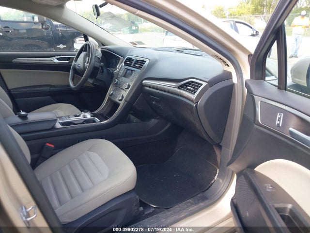 Ford FUSION S 2017 3FA6P0G73HR249273 Image 5