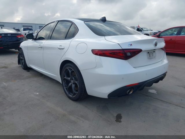 ZARFAEEN7H7540494 Alfa Romeo Giulia Ti Awd