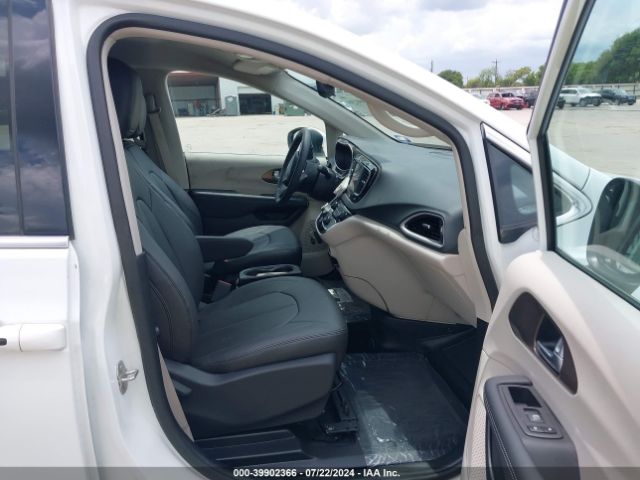 2C4RC1CG1PR564737 Chrysler Voyager Lx